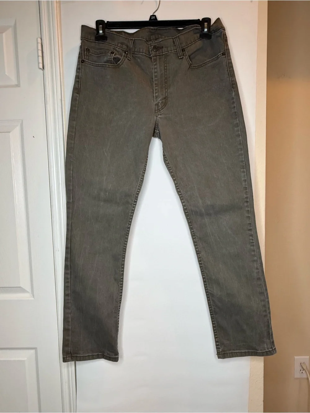 Levi's Men's Washed Gray Relaxed Jeans